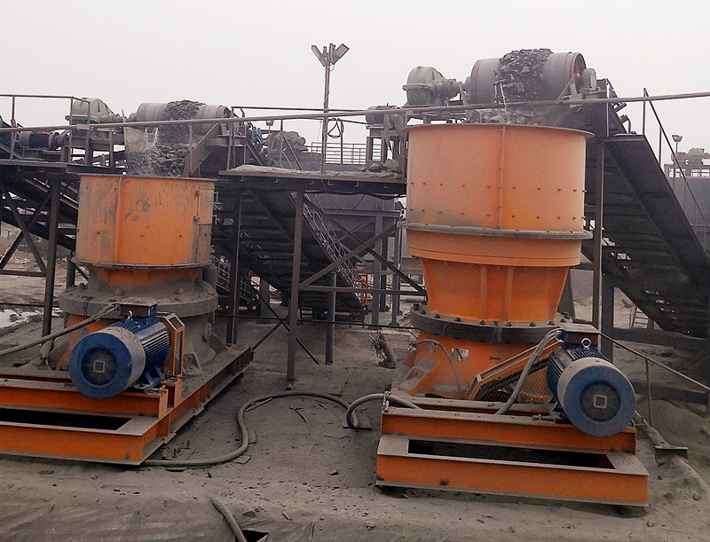 <b>辽宁时产600吨铁矿石选矿生产线破碎设备试机成功</b>